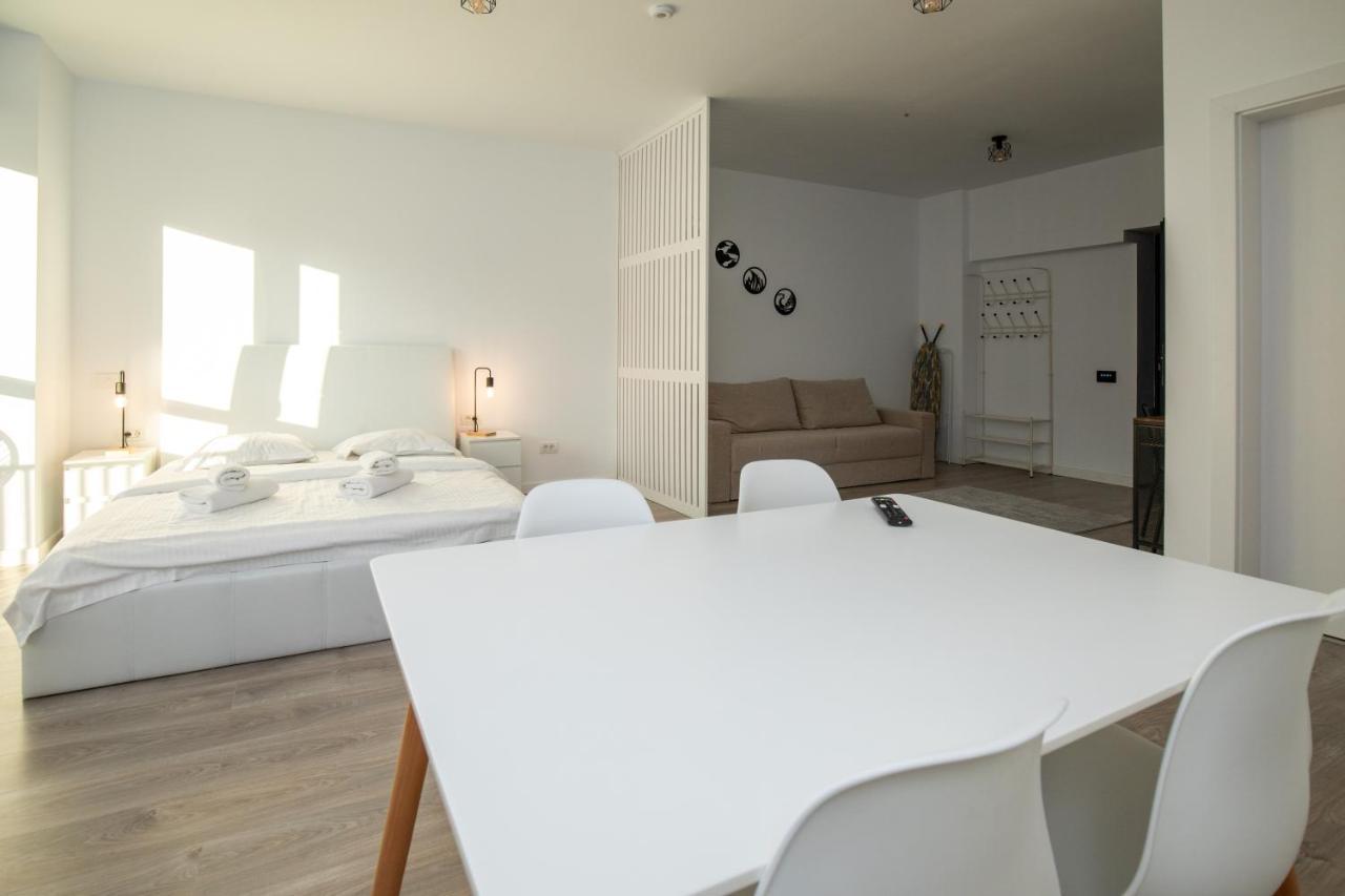 Cozy Studio 4 People With Parking ซินายา ภายนอก รูปภาพ