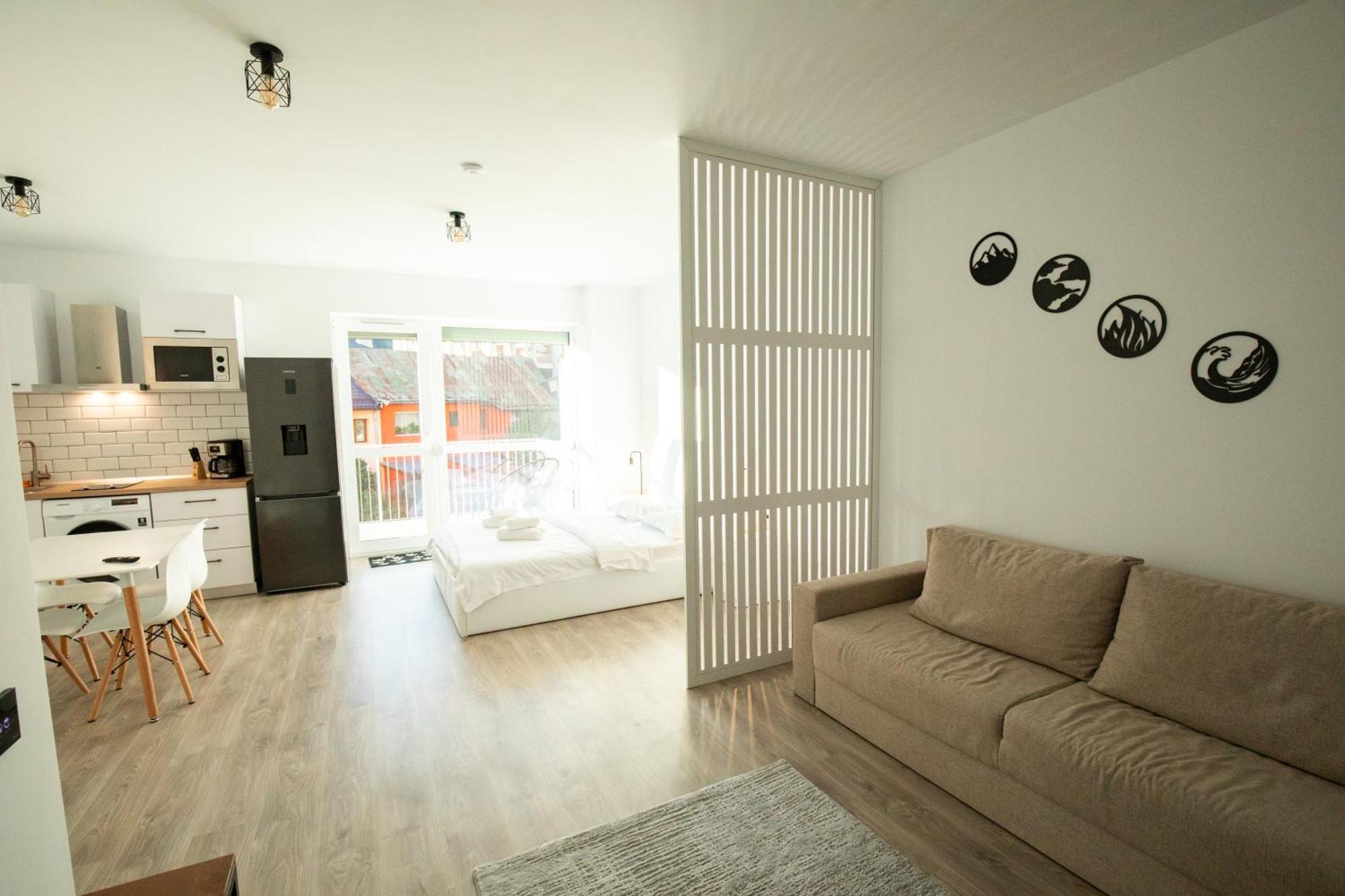 Cozy Studio 4 People With Parking ซินายา ภายนอก รูปภาพ